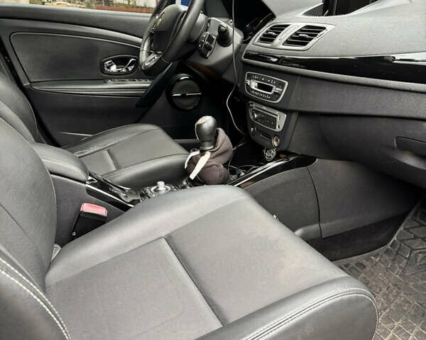 Чорний Рено Меган, об'ємом двигуна 1.5 л та пробігом 227 тис. км за 8800 $, фото 9 на Automoto.ua