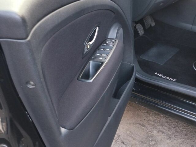 Черный Рено Меган, объемом двигателя 1.5 л и пробегом 233 тыс. км за 8900 $, фото 11 на Automoto.ua