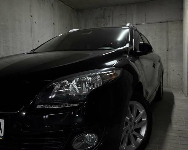 Рено Меган 2013 в Львове на Automoto.ua Черный Рено Меган, объемом двигателя 1.46 л и пробегом 248 тыс. км за 8500 $, фото 1 на Automoto.ua