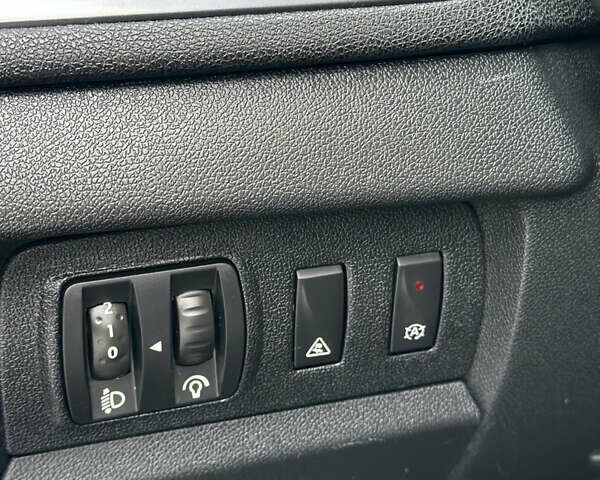 Чорний Рено Меган, об'ємом двигуна 1.5 л та пробігом 238 тис. км за 9500 $, фото 35 на Automoto.ua