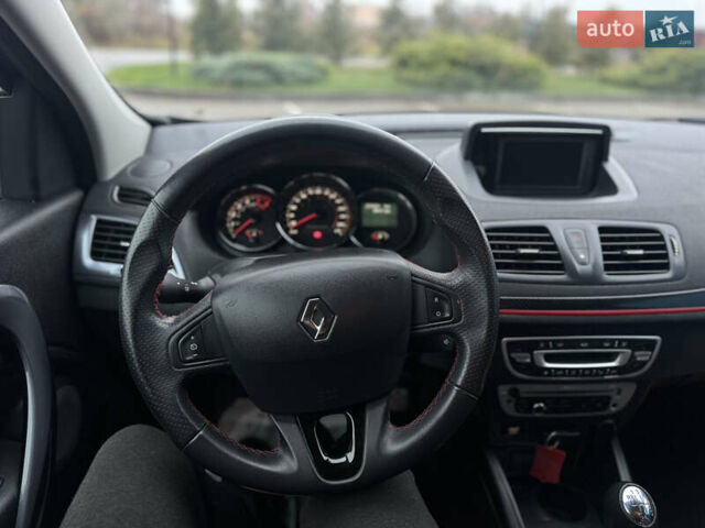 Черный Рено Меган, объемом двигателя 1.5 л и пробегом 237 тыс. км за 9300 $, фото 46 на Automoto.ua