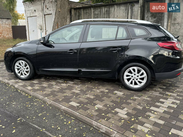 Черный Рено Меган, объемом двигателя 1.46 л и пробегом 260 тыс. км за 7500 $, фото 6 на Automoto.ua