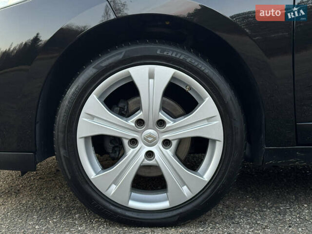 Черный Рено Меган, объемом двигателя 1.5 л и пробегом 240 тыс. км за 8950 $, фото 33 на Automoto.ua