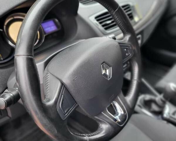 Черный Рено Меган, объемом двигателя 1.46 л и пробегом 252 тыс. км за 6950 $, фото 13 на Automoto.ua