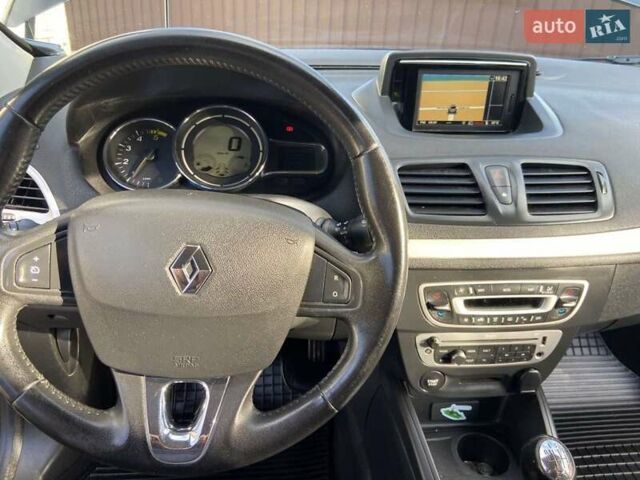 Черный Рено Меган, объемом двигателя 1.48 л и пробегом 308 тыс. км за 8200 $, фото 18 на Automoto.ua