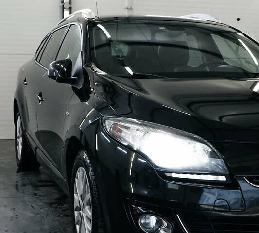 Черный Рено Меган, объемом двигателя 1.46 л и пробегом 290 тыс. км за 8400 $, фото 6 на Automoto.ua