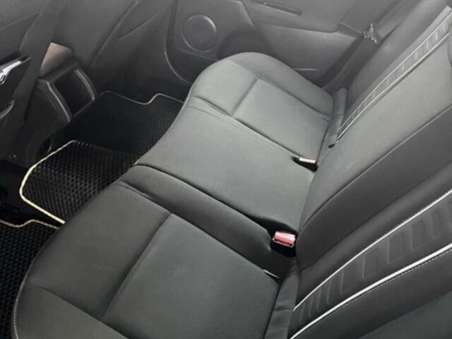 Черный Рено Меган, объемом двигателя 1.2 л и пробегом 200 тыс. км за 6600 $, фото 4 на Automoto.ua