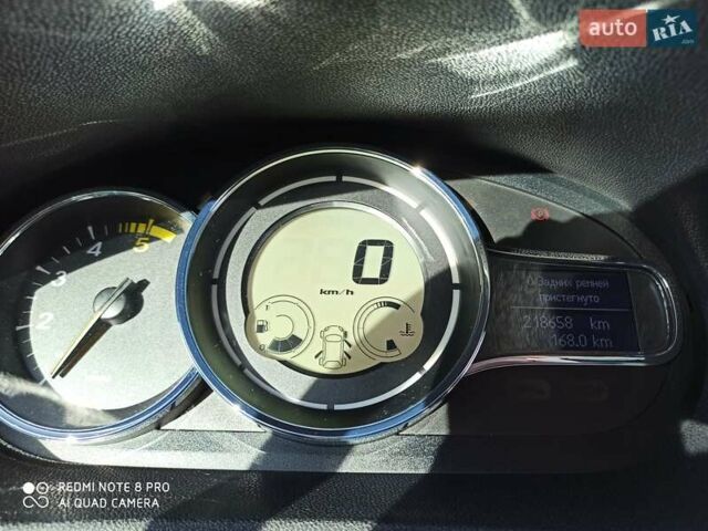 Чорний Рено Меган, об'ємом двигуна 1.46 л та пробігом 219 тис. км за 8600 $, фото 61 на Automoto.ua