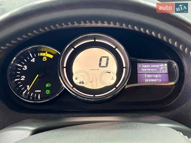Черный Рено Меган, объемом двигателя 1.46 л и пробегом 294 тыс. км за 9200 $, фото 19 на Automoto.ua