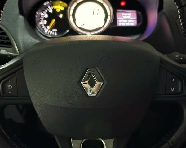 Рено Меган 2013 в Львове на Automoto.ua Черный Рено Меган, объемом двигателя 1.46 л и пробегом 248 тыс. км за 8500 $, фото 11 на Automoto.ua