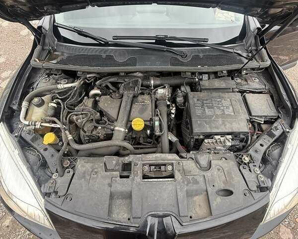 Черный Рено Меган, объемом двигателя 1.46 л и пробегом 154 тыс. км за 6800 $, фото 22 на Automoto.ua