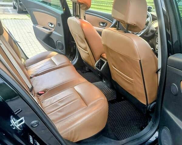 Черный Рено Меган, объемом двигателя 1.5 л и пробегом 235 тыс. км за 10500 $, фото 21 на Automoto.ua