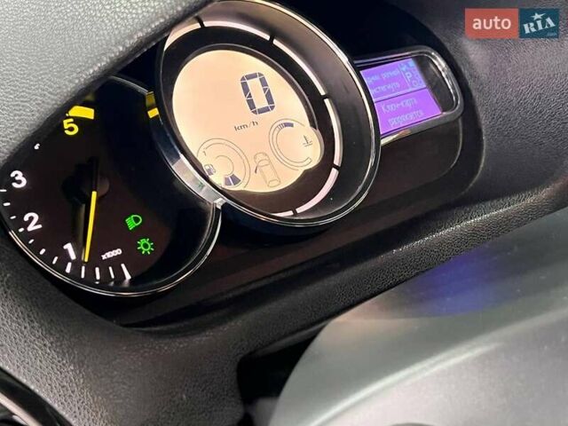 Черный Рено Меган, объемом двигателя 1.46 л и пробегом 294 тыс. км за 9200 $, фото 18 на Automoto.ua