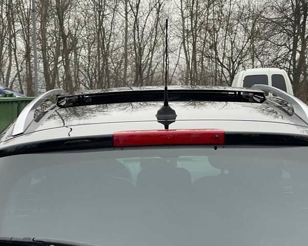 Черный Рено Меган, объемом двигателя 1.5 л и пробегом 214 тыс. км за 8800 $, фото 33 на Automoto.ua