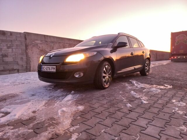 Черный Рено Меган, объемом двигателя 1.5 л и пробегом 240 тыс. км за 6500 $, фото 7 на Automoto.ua