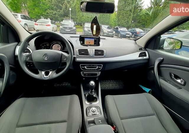 Черный Рено Меган, объемом двигателя 1.5 л и пробегом 276 тыс. км за 8000 $, фото 46 на Automoto.ua