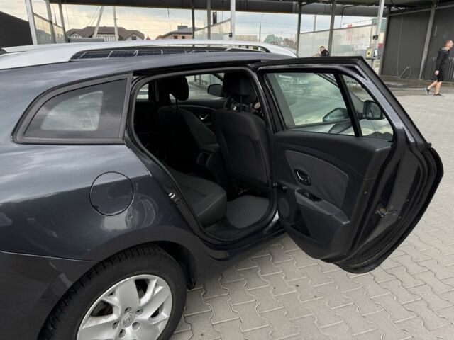 Черный Рено Меган, объемом двигателя 1.5 л и пробегом 329 тыс. км за 6700 $, фото 13 на Automoto.ua