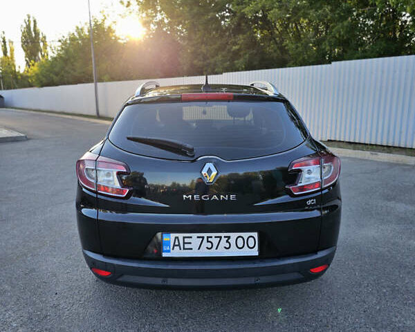 Черный Рено Меган, объемом двигателя 1.5 л и пробегом 390 тыс. км за 6800 $, фото 4 на Automoto.ua