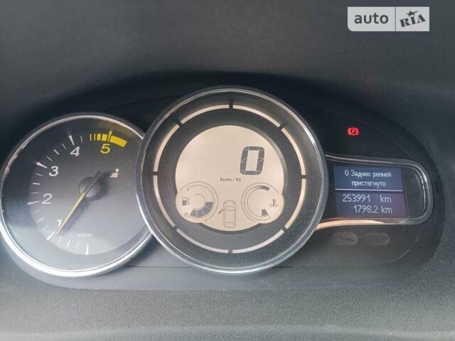 Чорний Рено Меган, об'ємом двигуна 1.5 л та пробігом 271 тис. км за 8200 $, фото 8 на Automoto.ua