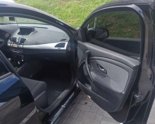 Черный Рено Меган, объемом двигателя 1.46 л и пробегом 228 тыс. км за 9400 $, фото 11 на Automoto.ua