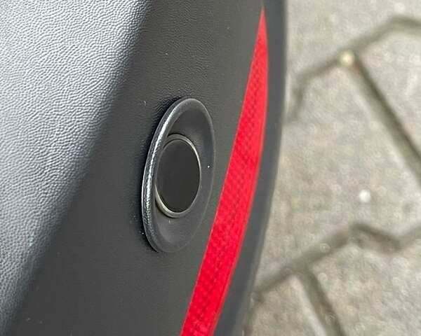 Черный Рено Меган, объемом двигателя 1.5 л и пробегом 214 тыс. км за 8800 $, фото 34 на Automoto.ua