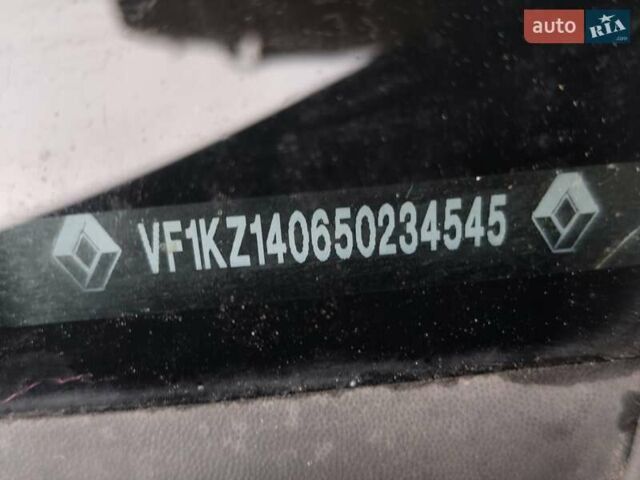 Черный Рено Меган, объемом двигателя 1.5 л и пробегом 283 тыс. км за 8400 $, фото 22 на Automoto.ua