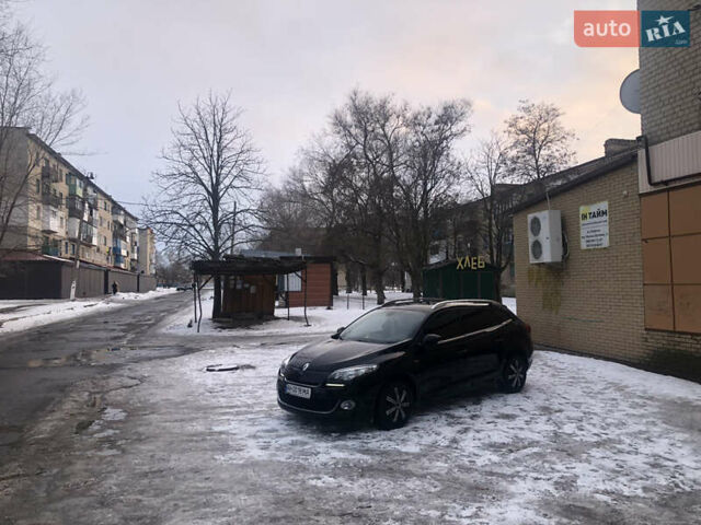 Чорний Рено Меган, об'ємом двигуна 1.46 л та пробігом 215 тис. км за 8000 $, фото 2 на Automoto.ua