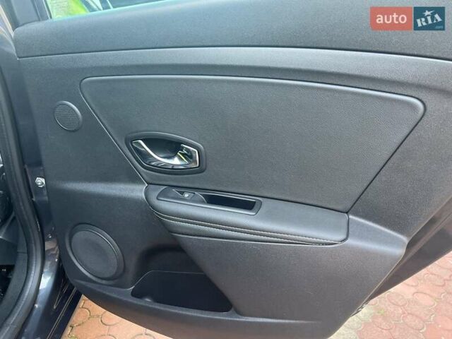 Чорний Рено Меган, об'ємом двигуна 1.5 л та пробігом 264 тис. км за 9300 $, фото 20 на Automoto.ua