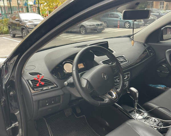 Черный Рено Меган, объемом двигателя 1.46 л и пробегом 289 тыс. км за 8500 $, фото 6 на Automoto.ua