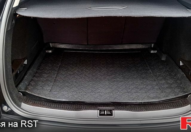 Черный Рено Меган, объемом двигателя 1.5 л и пробегом 244 тыс. км за 8100 $, фото 9 на Automoto.ua