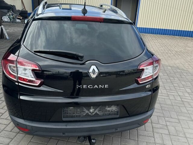 Черный Рено Меган, объемом двигателя 1.5 л и пробегом 183 тыс. км за 1599 $, фото 5 на Automoto.ua