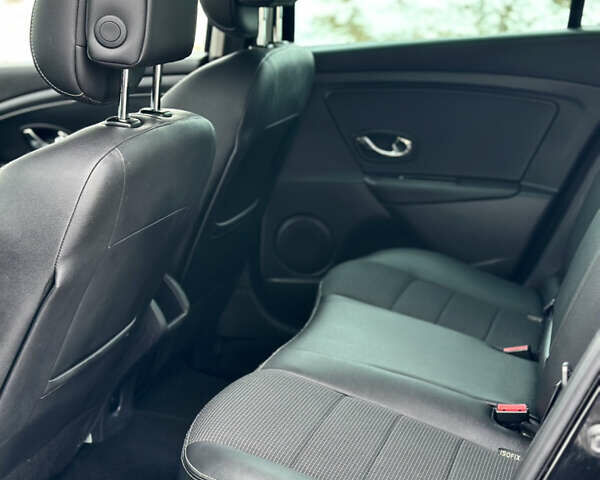 Чорний Рено Меган, об'ємом двигуна 1.5 л та пробігом 238 тис. км за 9500 $, фото 32 на Automoto.ua