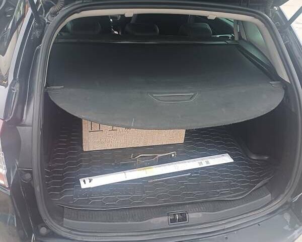 Чорний Рено Меган, об'ємом двигуна 0 л та пробігом 318 тис. км за 7800 $, фото 5 на Automoto.ua