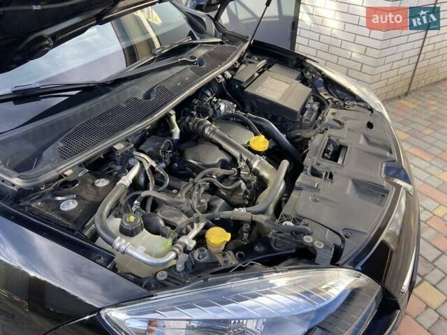 Черный Рено Меган, объемом двигателя 1.48 л и пробегом 308 тыс. км за 8200 $, фото 17 на Automoto.ua