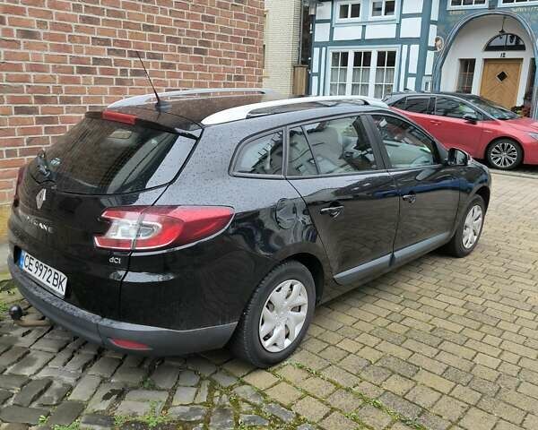Черный Рено Меган, объемом двигателя 1.5 л и пробегом 197 тыс. км за 6800 $, фото 1 на Automoto.ua