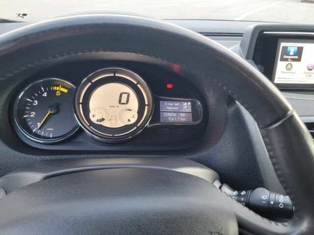 Рено Меган 2013 в Сумах на Automoto.ua Черный Рено Меган, объемом двигателя 1.5 л и пробегом 224 тыс. км за 8400 $, фото 13 на Automoto.ua