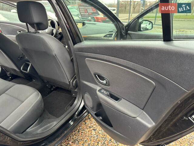 Черный Рено Меган, объемом двигателя 0 л и пробегом 221 тыс. км за 8500 $, фото 57 на Automoto.ua