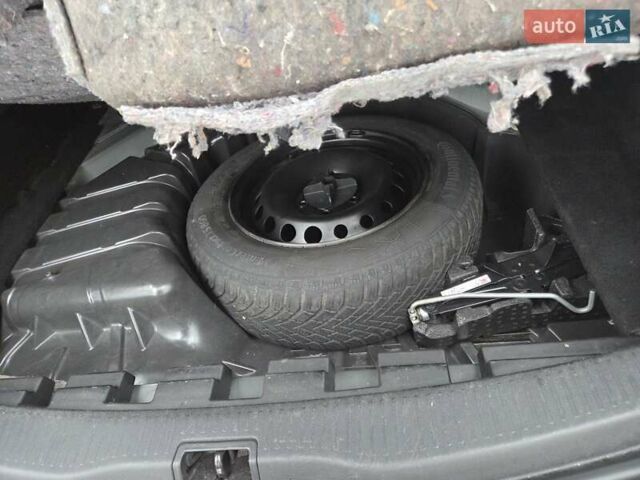 Черный Рено Меган, объемом двигателя 1.46 л и пробегом 257 тыс. км за 8100 $, фото 21 на Automoto.ua