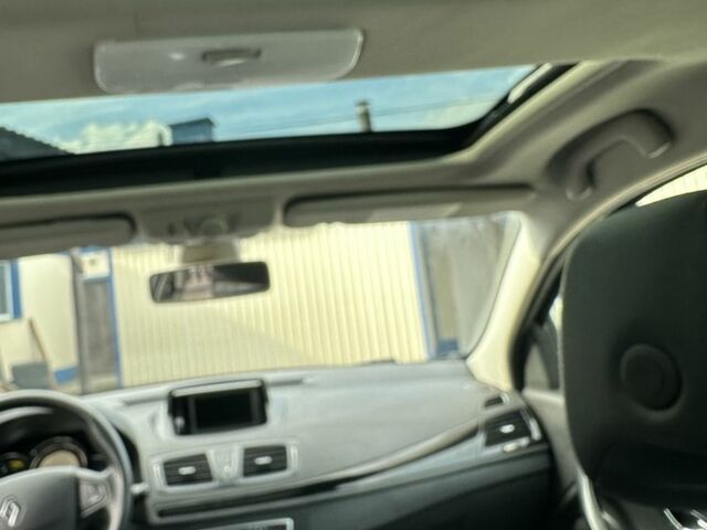 Черный Рено Меган, объемом двигателя 1.5 л и пробегом 183 тыс. км за 1599 $, фото 15 на Automoto.ua