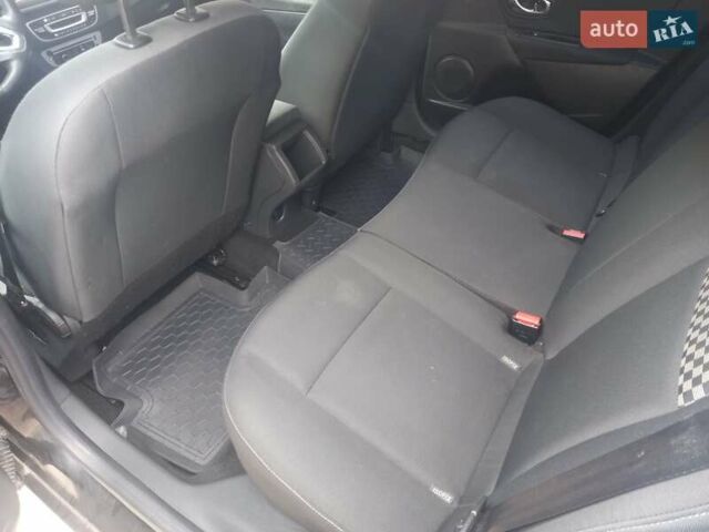 Черный Рено Меган, объемом двигателя 1.46 л и пробегом 247 тыс. км за 7600 $, фото 4 на Automoto.ua