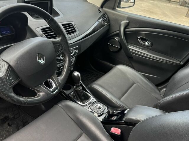 Черный Рено Меган, объемом двигателя 1.5 л и пробегом 183 тыс. км за 1599 $, фото 10 на Automoto.ua