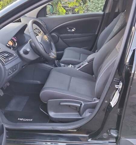 Чорний Рено Меган, об'ємом двигуна 1.5 л та пробігом 233 тис. км за 8900 $, фото 6 на Automoto.ua