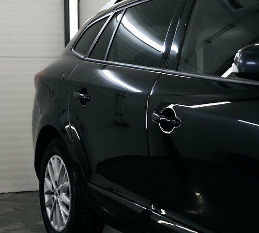 Черный Рено Меган, объемом двигателя 1.46 л и пробегом 290 тыс. км за 8400 $, фото 5 на Automoto.ua