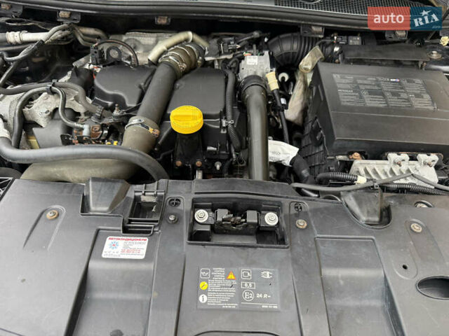 Черный Рено Меган, объемом двигателя 1.46 л и пробегом 255 тыс. км за 7000 $, фото 31 на Automoto.ua