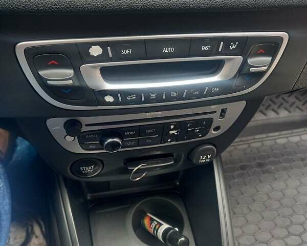 Черный Рено Меган, объемом двигателя 1.46 л и пробегом 247 тыс. км за 7600 $, фото 11 на Automoto.ua