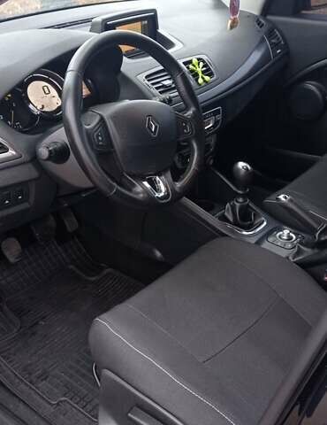 Черный Рено Меган, объемом двигателя 1.5 л и пробегом 244 тыс. км за 8100 $, фото 6 на Automoto.ua