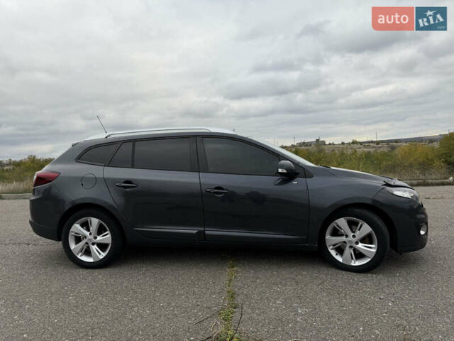 Черный Рено Меган, объемом двигателя 1.46 л и пробегом 239 тыс. км за 8500 $, фото 5 на Automoto.ua