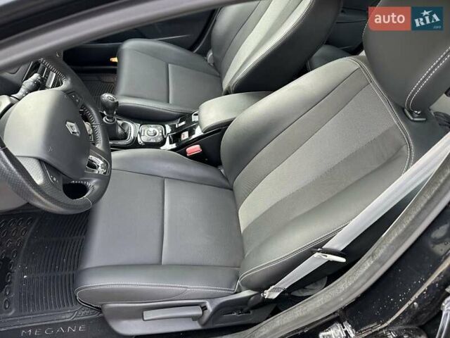 Черный Рено Меган, объемом двигателя 1.6 л и пробегом 198 тыс. км за 9200 $, фото 51 на Automoto.ua