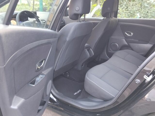 Черный Рено Меган, объемом двигателя 1.5 л и пробегом 233 тыс. км за 8900 $, фото 12 на Automoto.ua