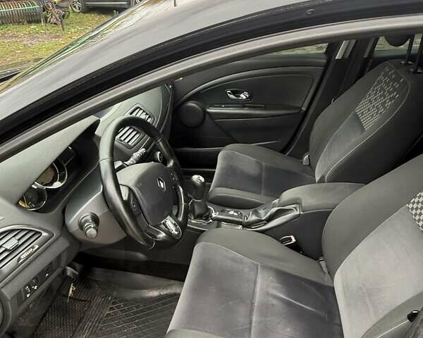 Черный Рено Меган, объемом двигателя 1.46 л и пробегом 154 тыс. км за 6800 $, фото 12 на Automoto.ua